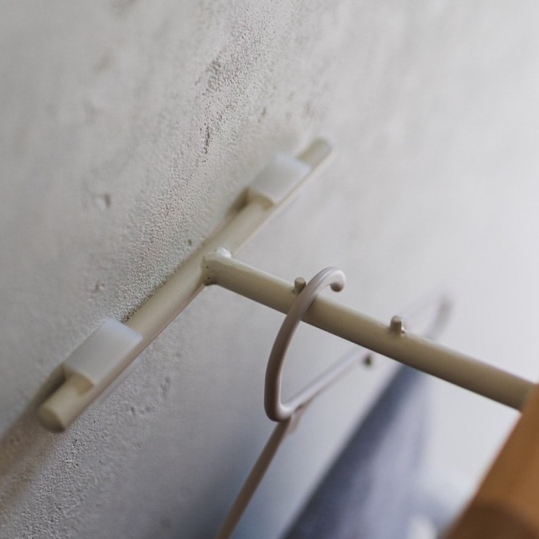 LIV / リヴ 立て掛けミラー